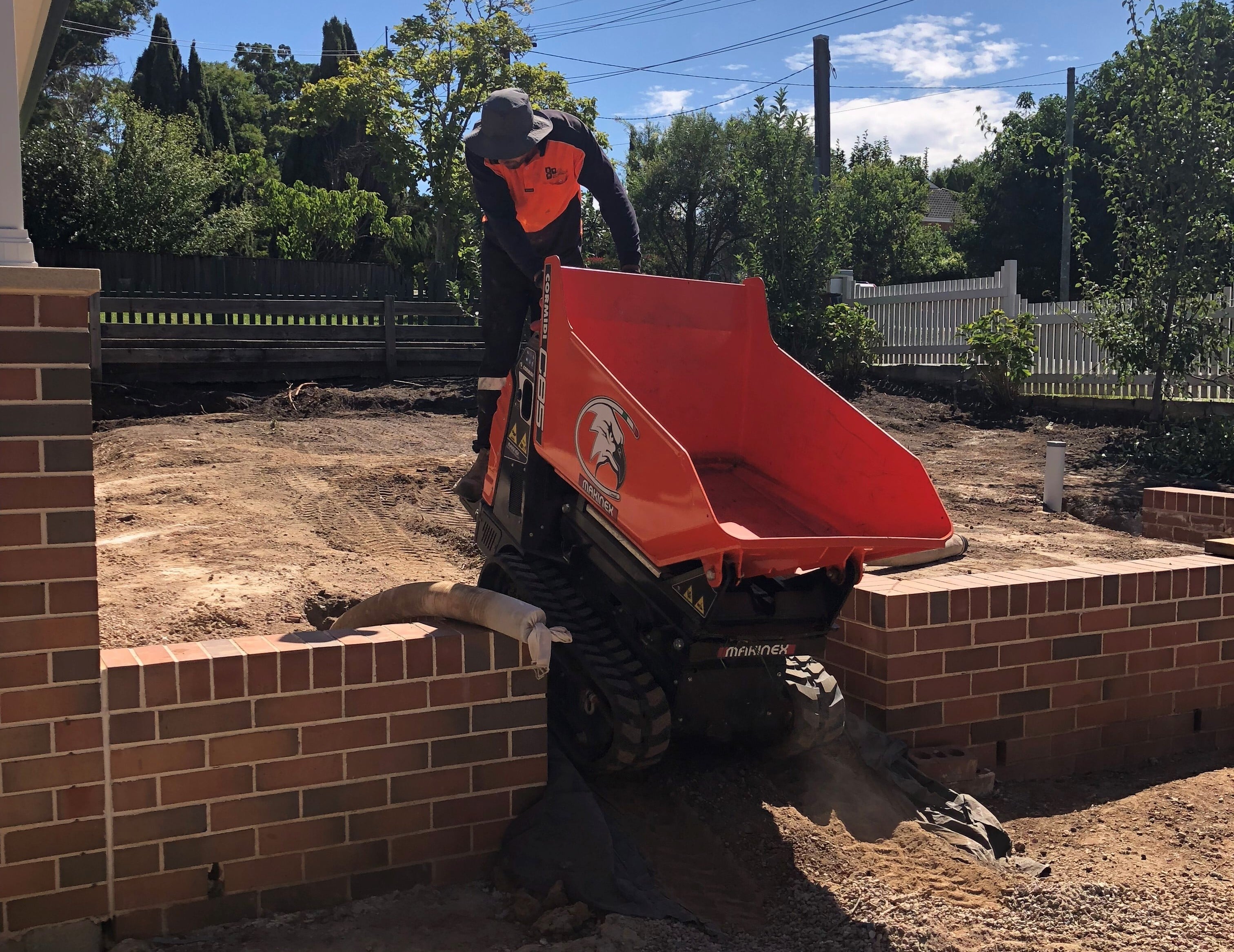 Why More Australian Contractors Are Choosing Compact Equipment